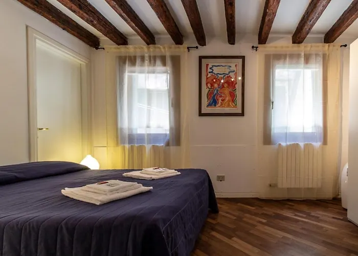 Veneziacentopercento Gorne * البندقية